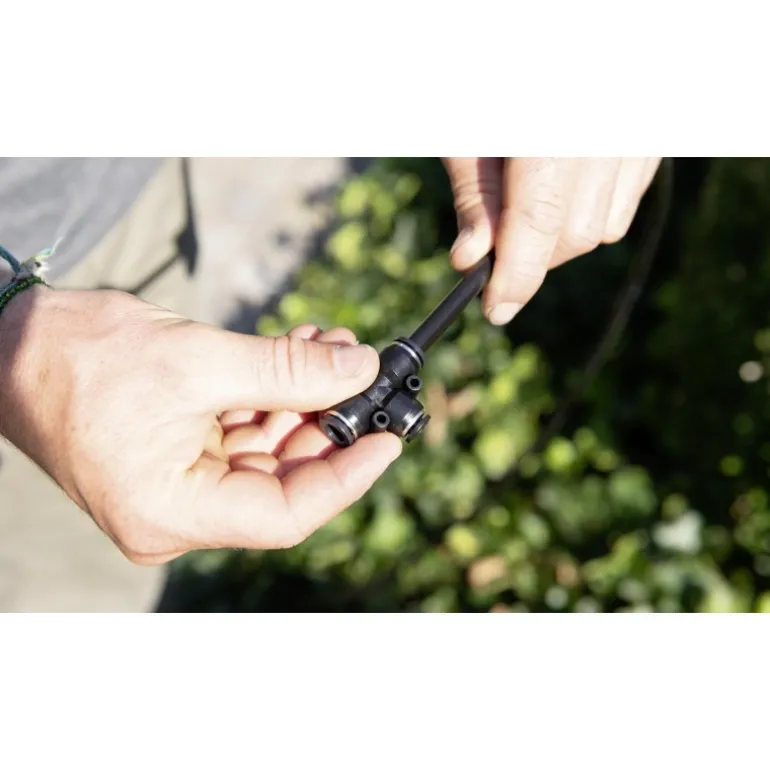 Stocker Raccordo Curvo a T sfuso Ø 8-6-8 mm per Geyser - Pezzo singolo